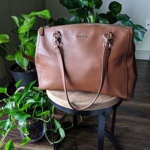 Rarely used Coach Crossover Handbag